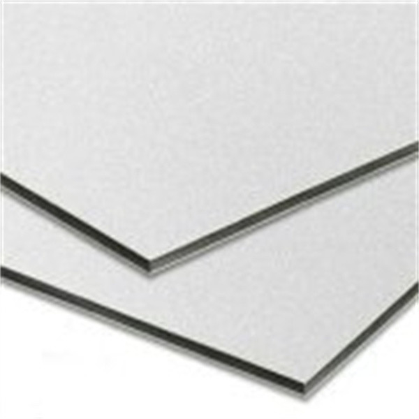 Bedrukken van het witte aluminiumcomposite-paneel met een breedte van 1220 mm/1250 mm/1500 mm en een langdurig effect