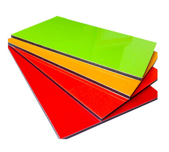 Concurrerende prijs Alucobond Aluminium Composite Panel 4 * 8 Feet Grootte voor binnen- en buiten