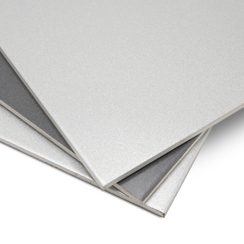 Lichte PE-aluminiumcomposite-paneel met gemakkelijk te installeren 1,5 mm-8 mm verschillende kleuren