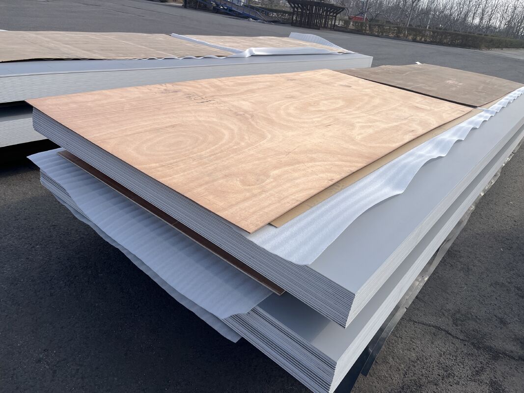 FR PVDF-gecoat brandwerend ALUDONG Aluminiumcomposite panel dikte 4 mm voor gebouwen