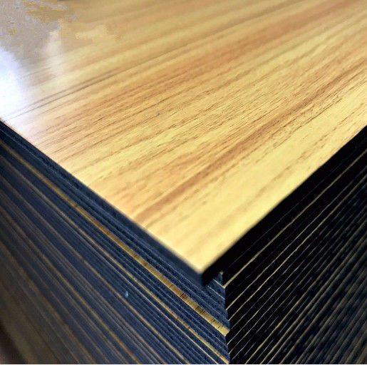 Hot Sale ACP-paneel aluminiumplaat 4x8 ft op maat beschikbaar, eenvoudige installatie, bouwmateriaal voor binnen- en buitendecoratie