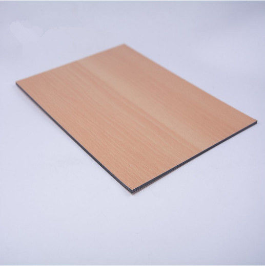 Oem Protective Film Aluminium Composite Panel met oppervlakteafwerking en decoratieve achtergrond