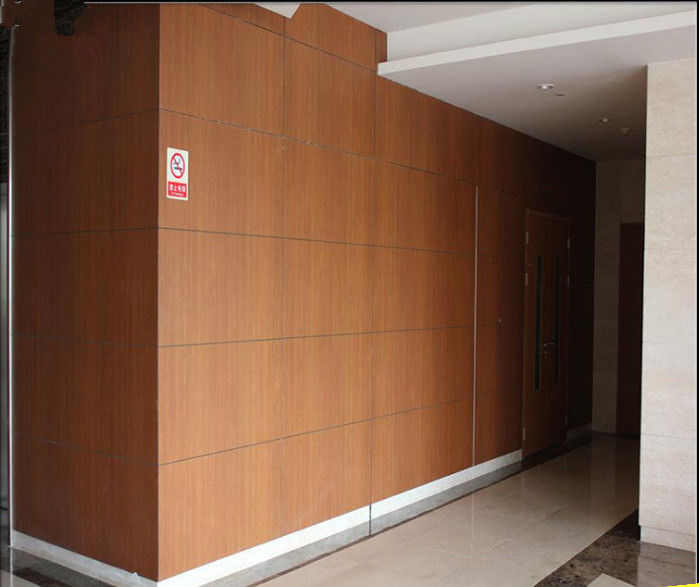 Leverancier OEM Hoogwaardig aluminium composietmateriaal Panel voor gordijnwand schouders Indoor Shelter Billboard