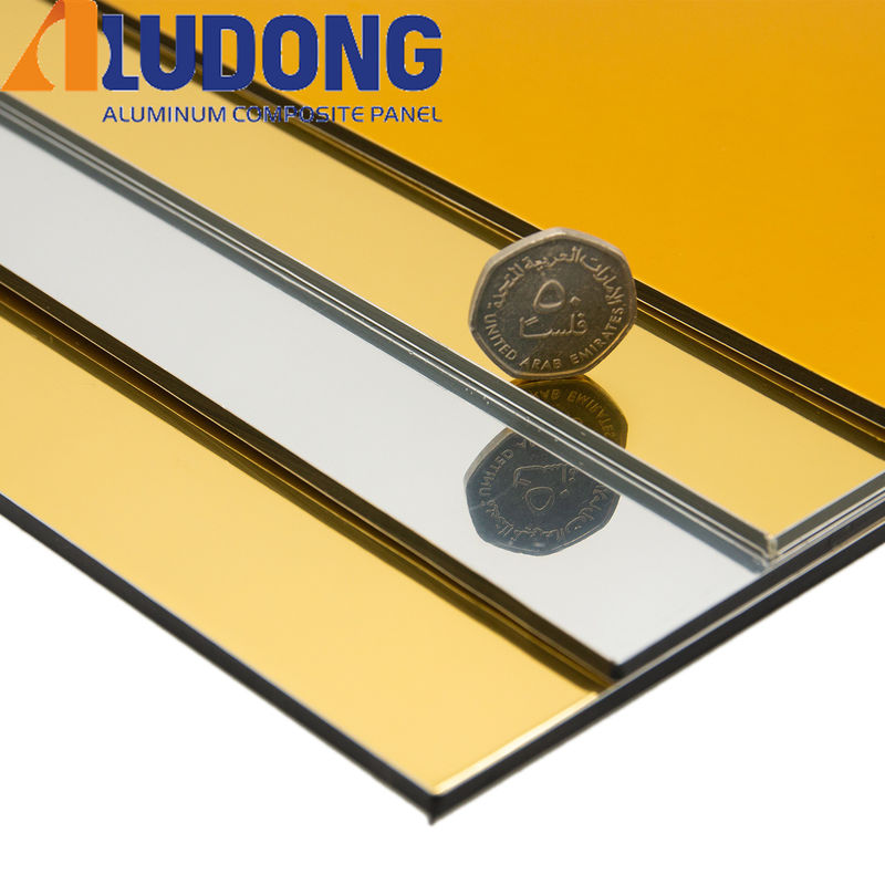 Spiegel Aluminium Composite Panel voor Architecturale Decoraties Lichtgewicht Hoge hardheid Weerbestand