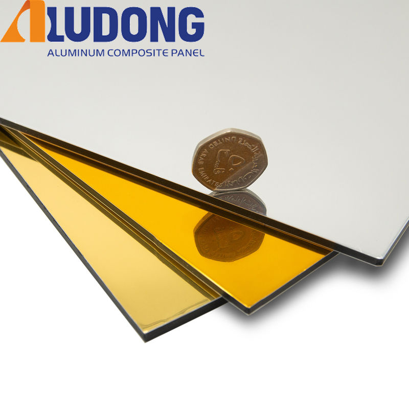 Weerbestendige en brandwerende spiegel-aluminiumcomposite-paneel voor hedendaagse bouw