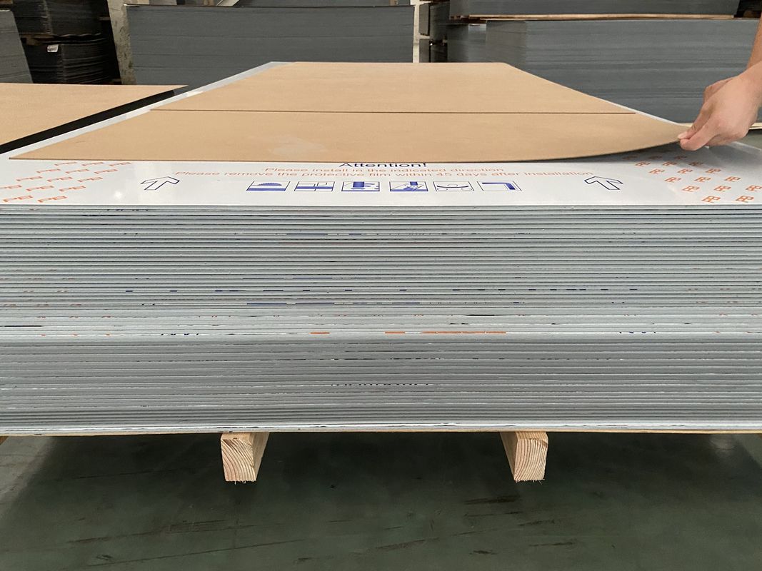 Maximale grootte bereikt 2000 * 6000mm Aluminium Composite Panel Ultieme oplossing voor uw bouwbehoeften
