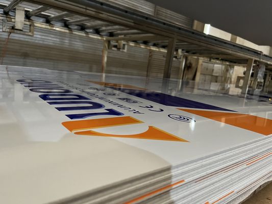 FR A2 brandvertragend aluminiumcompositpaneel