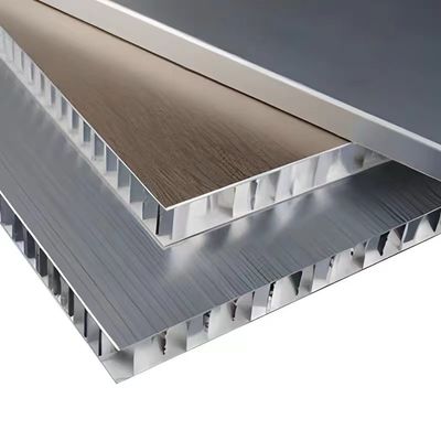 Aluminium honingraatpaneel Voor plafonds, dakbedekkingen, binnen- en buitenmuren, enz.