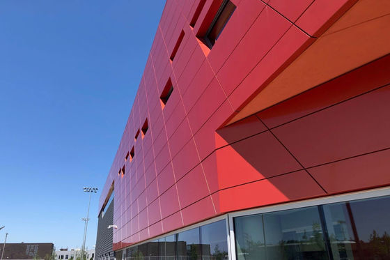 Hoogglanzend aluminium composiet paneel met PVDF coating ultieme bescherming voor uw gebouw S oppervlak