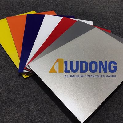 4mm PVDF Aluminium Samengesteld Comité voor buitenvoorgevel, de bouwbekleding
